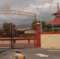 The gate of Wolmer’s Boys’ School. File photograph published by the Jamaica Observer and the Jamaica Gleaner. Not taken on the day the student died.